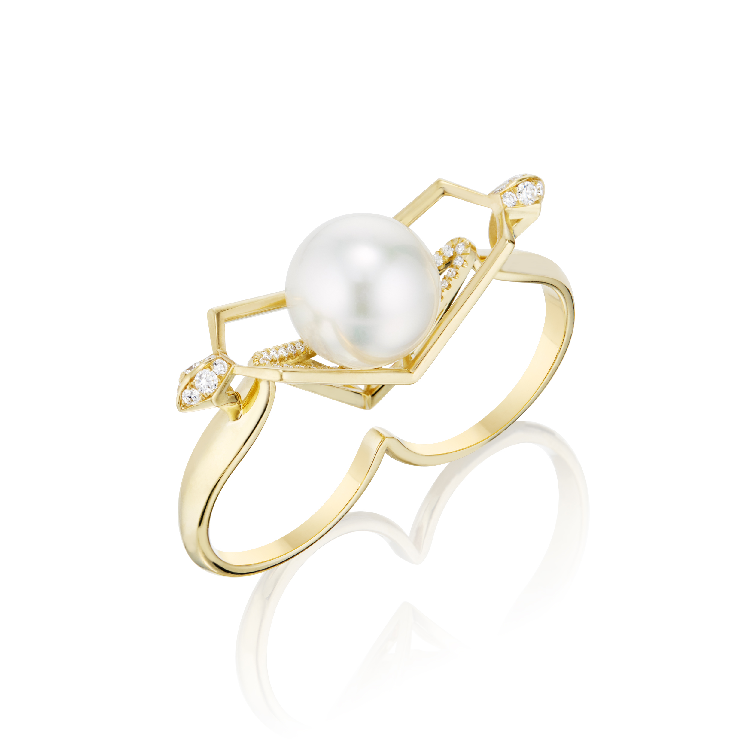This is an overhead view of the Renisis Halo Lotus Double Ring. It's large pearl and dramatic and sharply angled triangular setting setting is is in full view. You can also see clearly the double ring designed for two adjacent fingers.