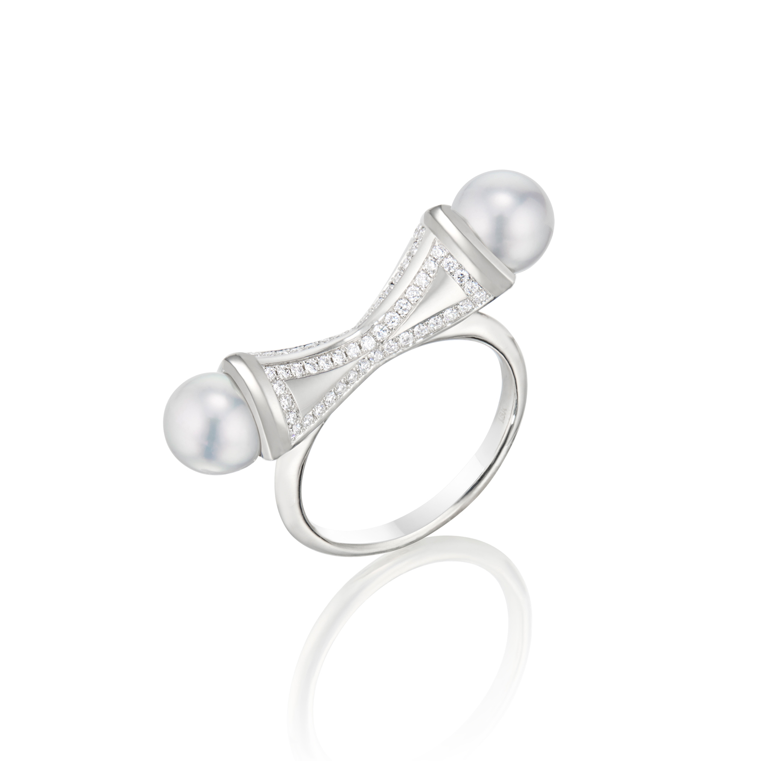 This is an overhead view of the Pearl Temple Bow Ring by Renisis. It is crafted in 18K white gold with blue Akoya Pearls and diamond patterns